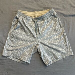 Lululemon Bowline Short | Medium | 7” inseam | EXCELLENT CONDITION